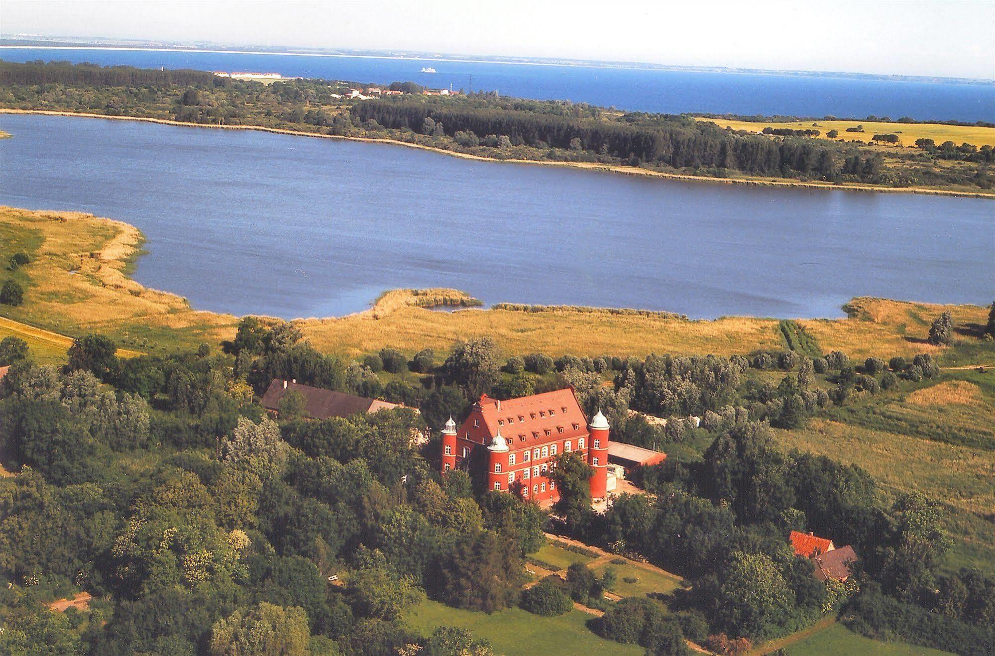 Hotel Schloss Spyker Glowe Eksteriør billede